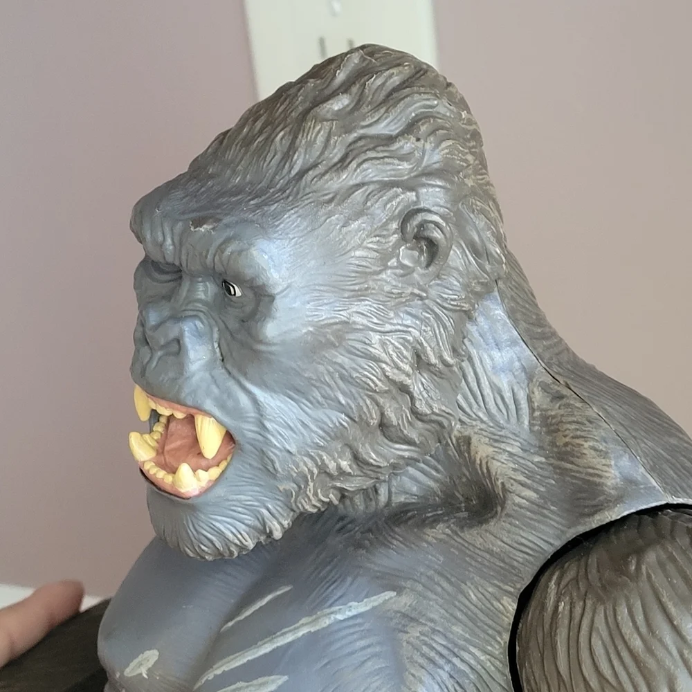 Lanard Toys 2016 Giant Roaring Gorilla Action Figure Jungle King 18